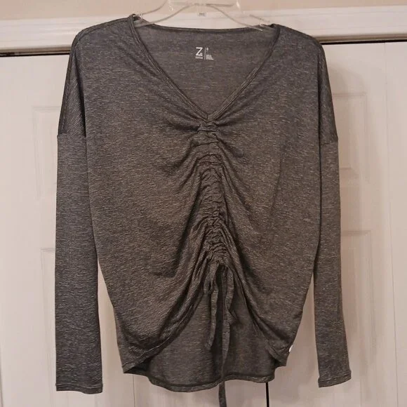 #153 3/$18 - Zella Green/Gray V Neck Long Sleeve Top Size Small - Picture 1 of 4